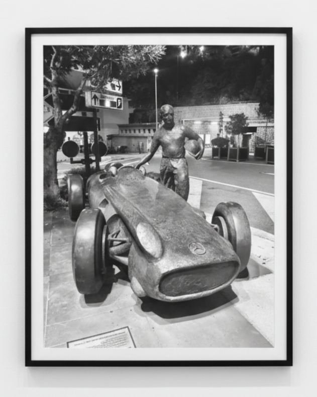 MonacoFangio – Super Large Acrylglasbild, glänzend mit Rahmen